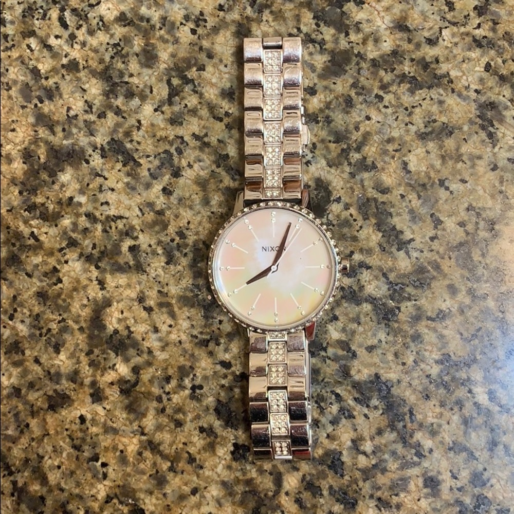 Nixon watch